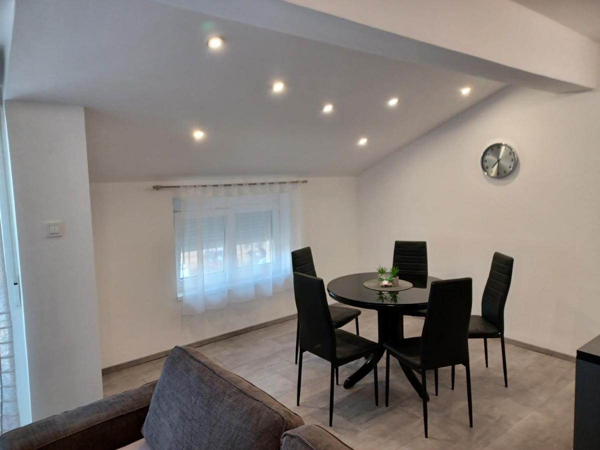 Apartmani Dream Pola Esterno foto