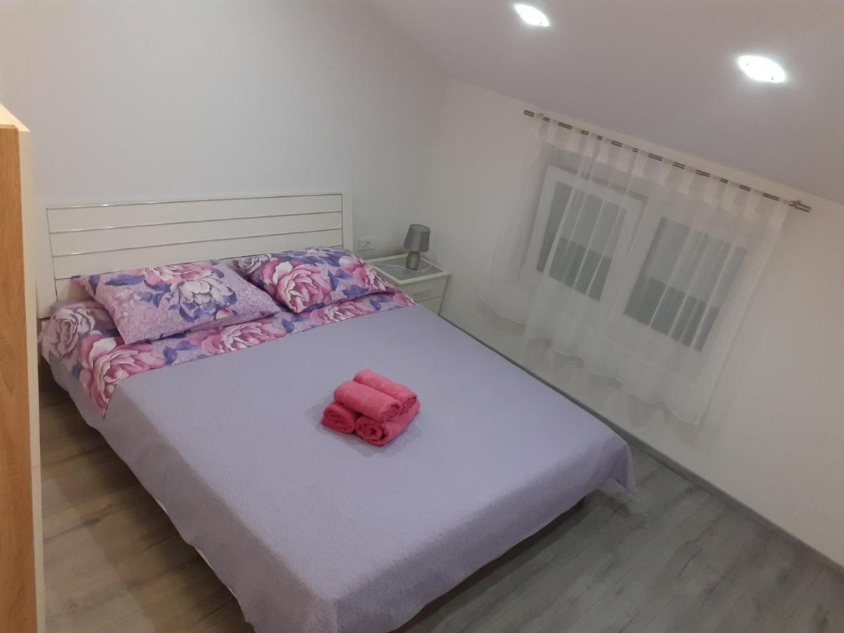 Apartmani Dream Pola Esterno foto
