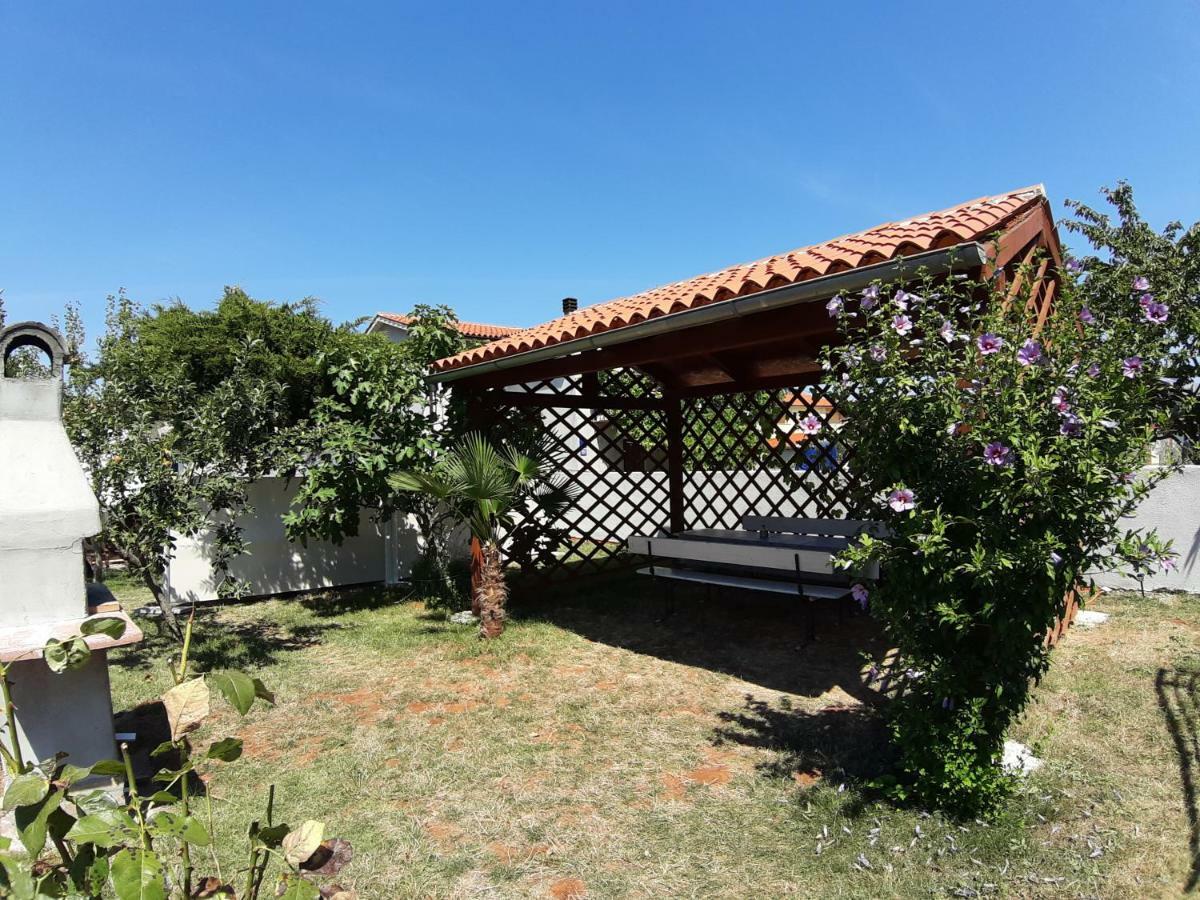Apartmani Dream Pola Esterno foto